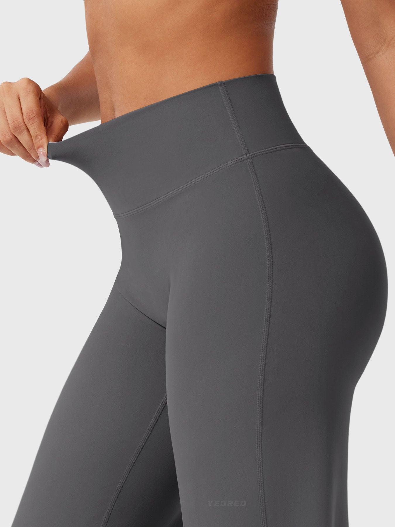 KelownaFashion Straight Leggings